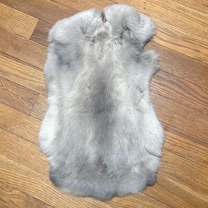#0641 rabbit pelt